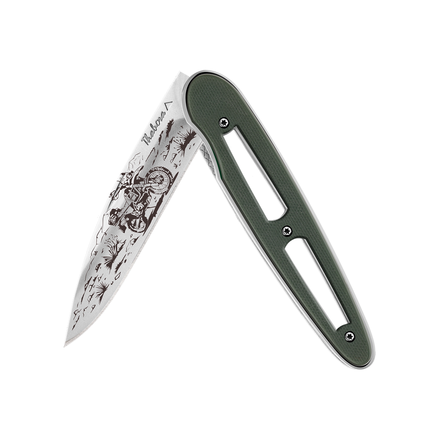 Couteau acier finition brillante plaquette ajourée résine g10 kaki motif «trail»