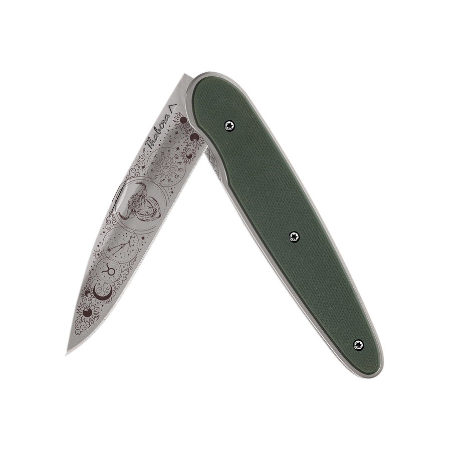Couteau acier finition titane gris plaquette pleine résine g10 kaki motif «zodiaque taureau»