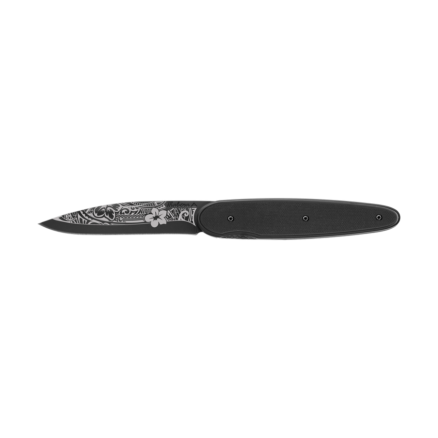 Couteau acier finition titane noir plaquette pleine résine g10 noir motif «polynésien»