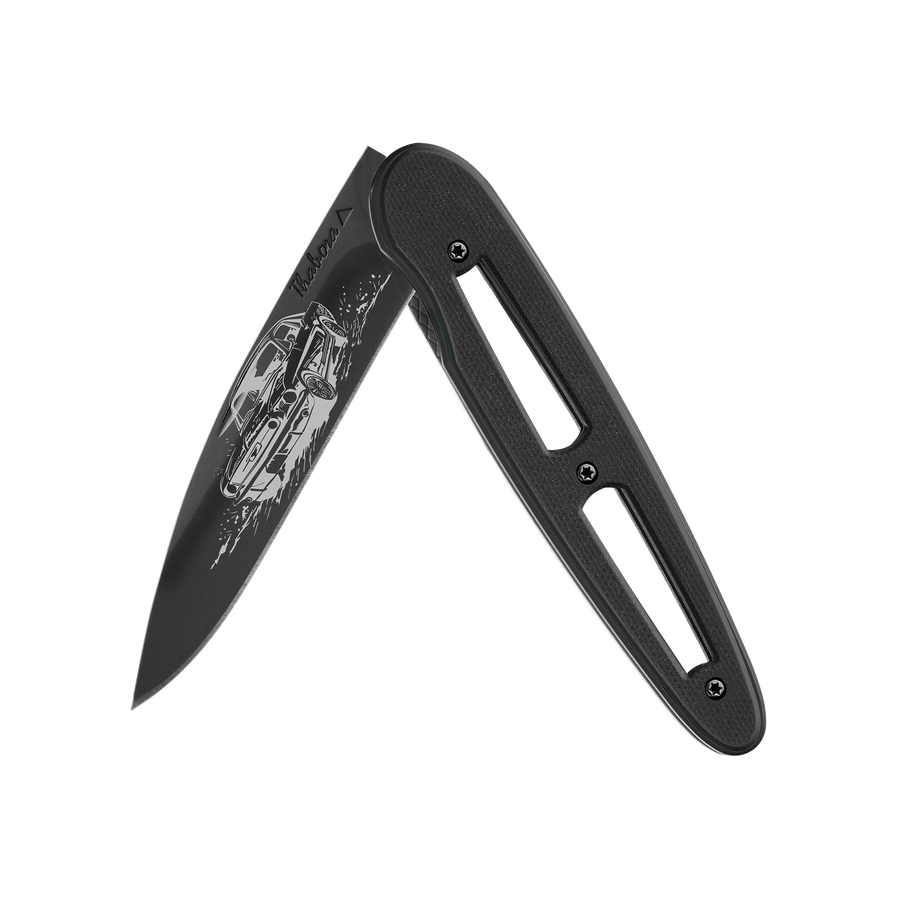 Couteau acier finition titane noir plaquette ajourée résine g10 noir motif «voiture américaine»