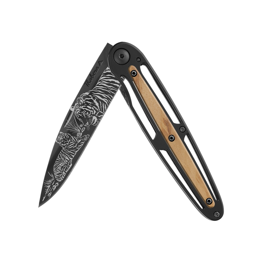 Couteau acier finition titane noir plaquette centrale bois clair motif «tigres»