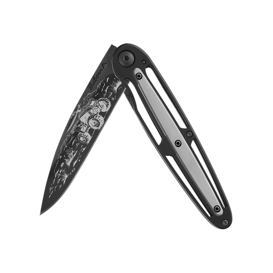 Couteau acier finition titane noir plaquette centrale acier brossé motif «quad»