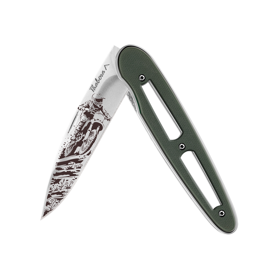 Couteau acier finition brillante plaquette ajourée résine g10 kaki motif «motocross»