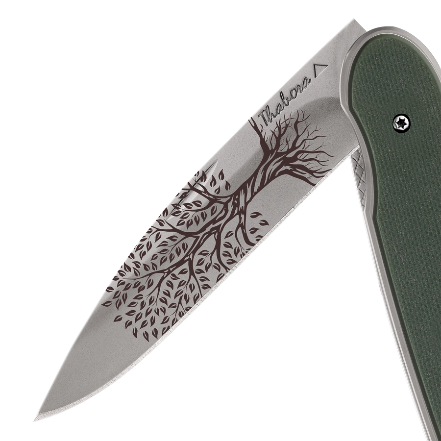 Couteau acier finition titane gris plaquette pleine résine g10 kaki motif «arbre de vie»