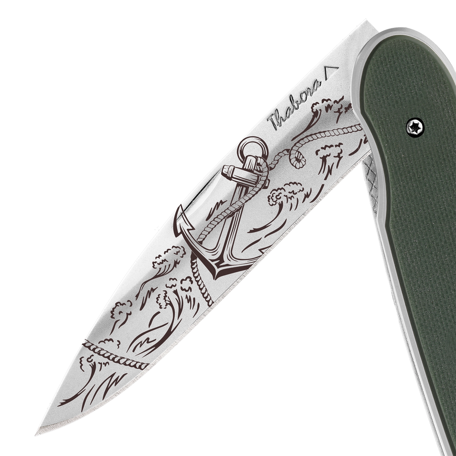 Couteau acier finition brillante plaquette pleine résine g10 kaki motif «ancre»