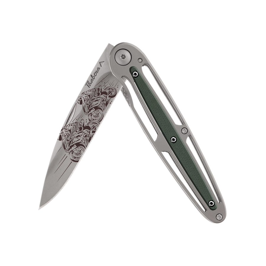 Couteau acier finition titane gris plaquette centrale résine g10 kaki motif «motos de course»
