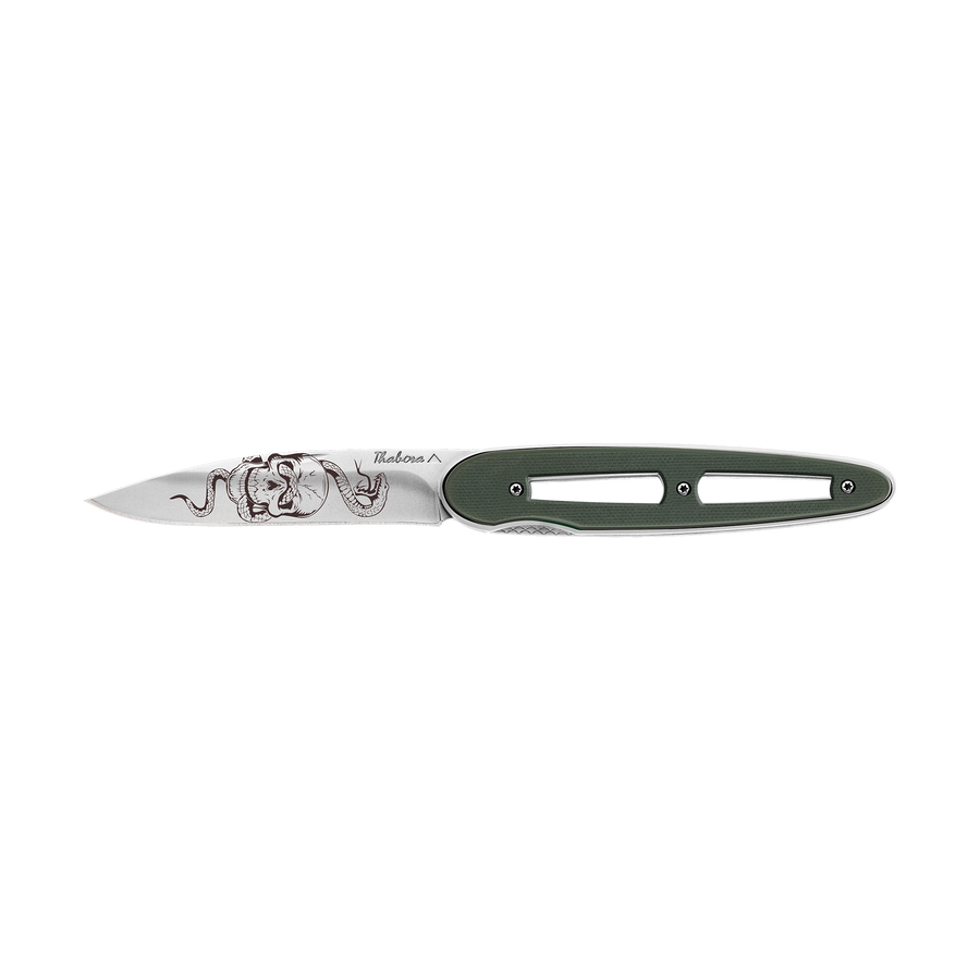 Couteau acier finition brillante plaquette ajourée résine g10 kaki motif «tête de mort serpent»