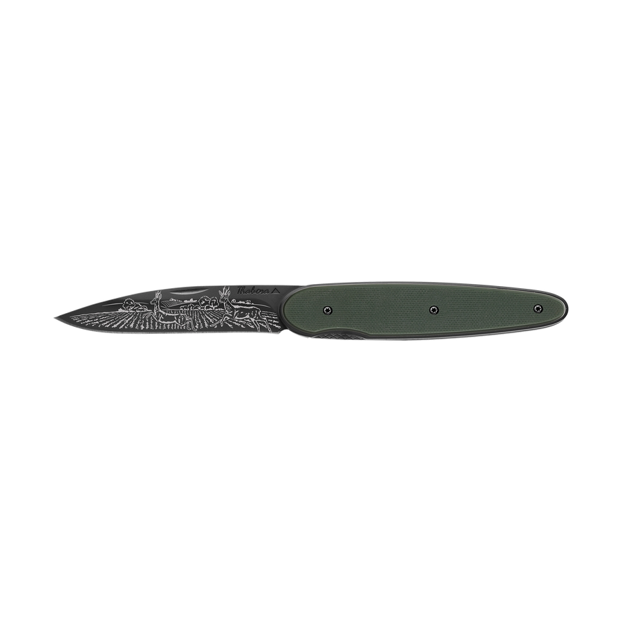Couteau acier finition titane noir plaquette pleine résine g10 kaki motif «chevreuil»