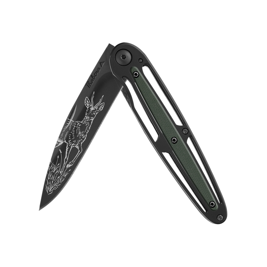 Couteau acier finition titane noir plaquette centrale résine g10 kaki motif «chevreuil brocard»