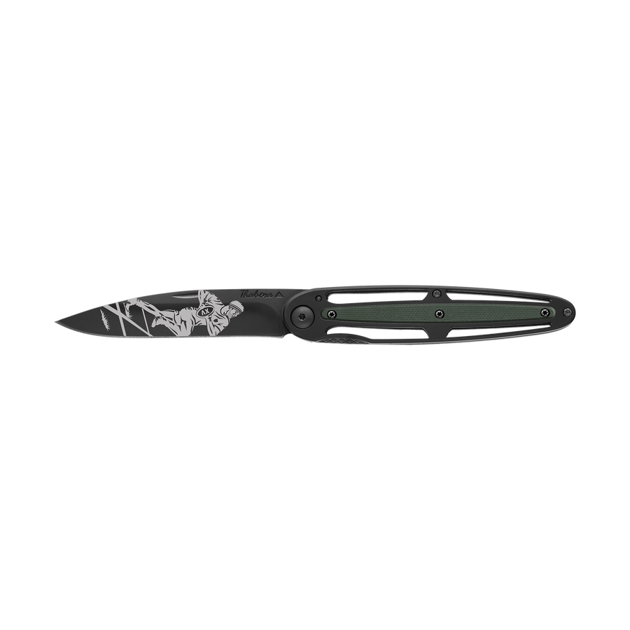 Couteau acier finition titane noir plaquette centrale résine g10 kaki motif «rugbyman»