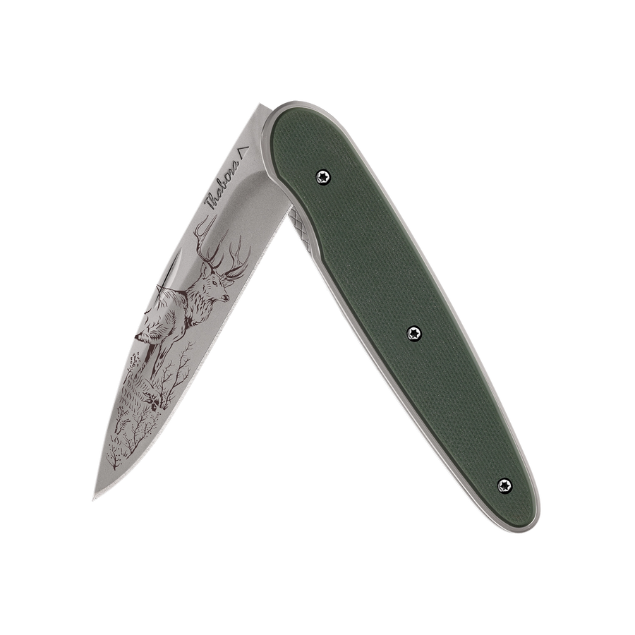 Couteau acier finition titane gris plaquette pleine résine g10 kaki motif «cerf»