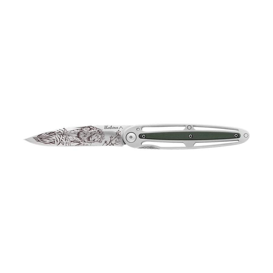 Couteau acier finition brillante plaquette centrale résine g10 kaki motif «lion»