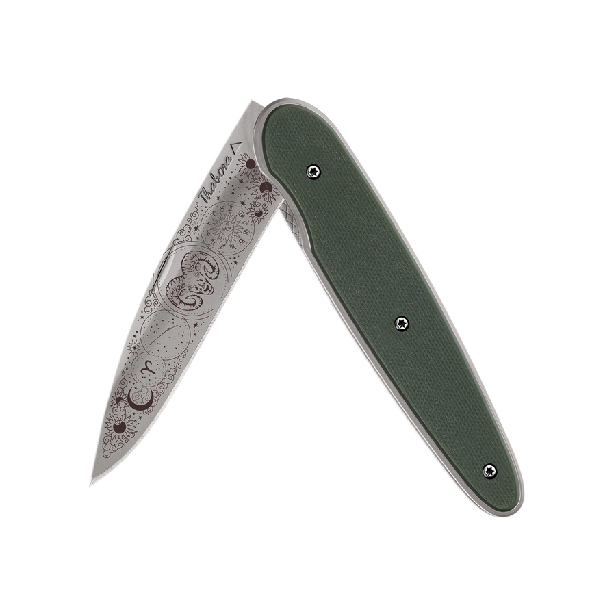 Couteau acier finition titane gris plaquette pleine résine g10 kaki motif «zodiaque bélier»