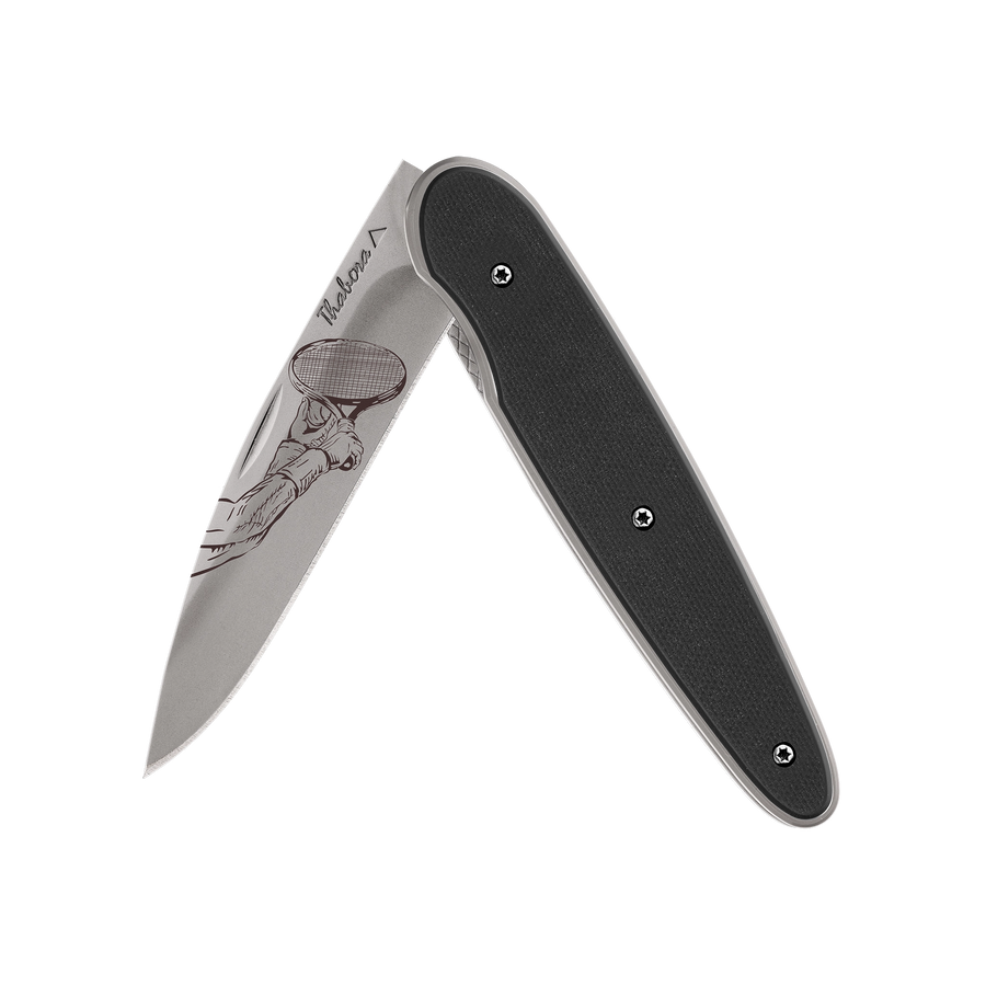 Couteau acier finition titane gris plaquette pleine résine g10 noir motif «raquette»