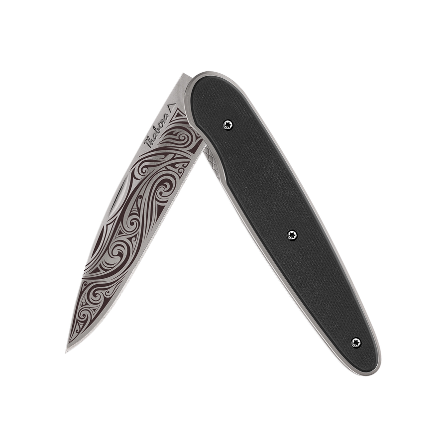 Couteau acier finition titane gris plaquette pleine résine g10 noir motif «volutes»