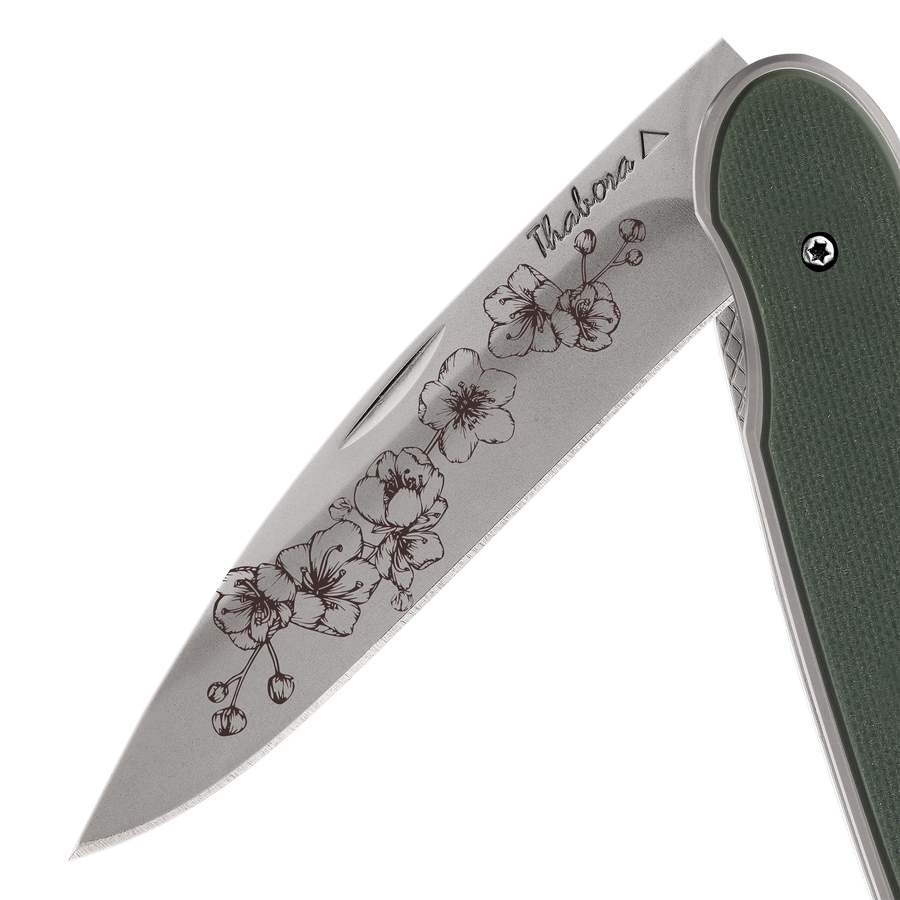 Couteau acier finition titane gris plaquette pleine résine g10 kaki motif «arbre fleuri»