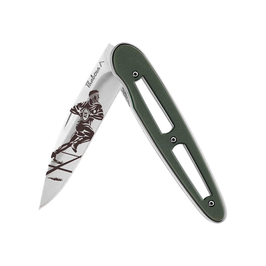 Couteau acier finition brillante plaquette ajourée résine g10 kaki motif «rugbyman»
