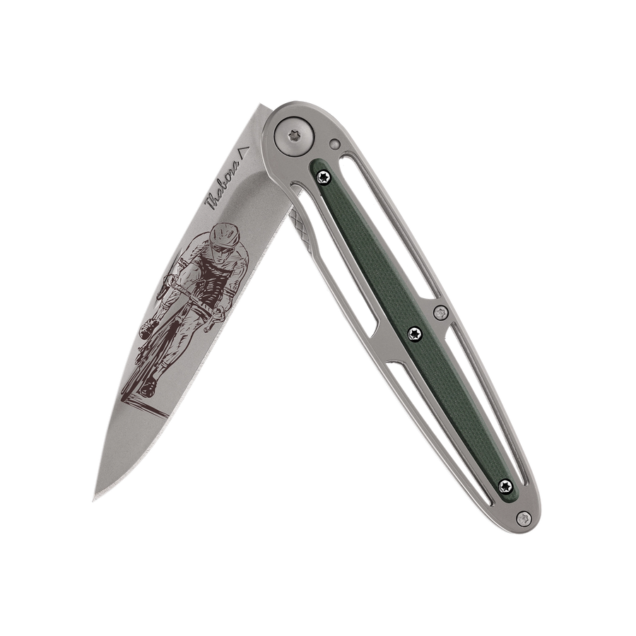 Couteau acier finition titane gris plaquette centrale résine g10 kaki motif «cycliste»