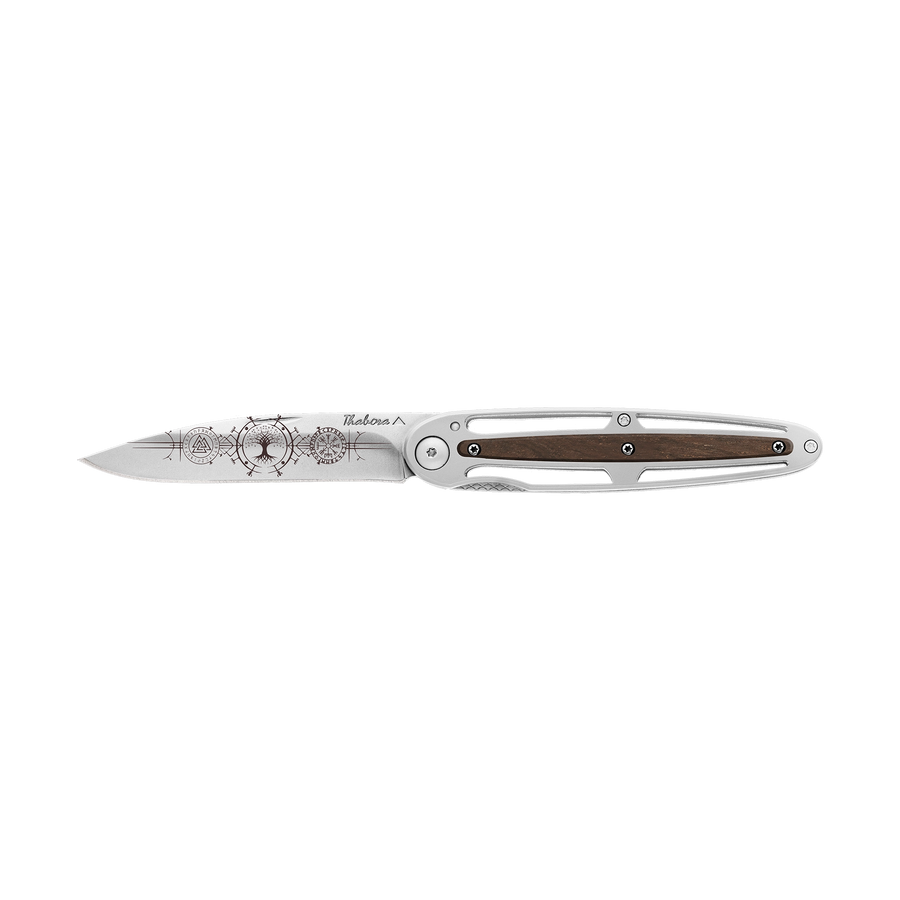 Couteau acier finition brillante plaquette centrale bois foncé motif «runes viking»
