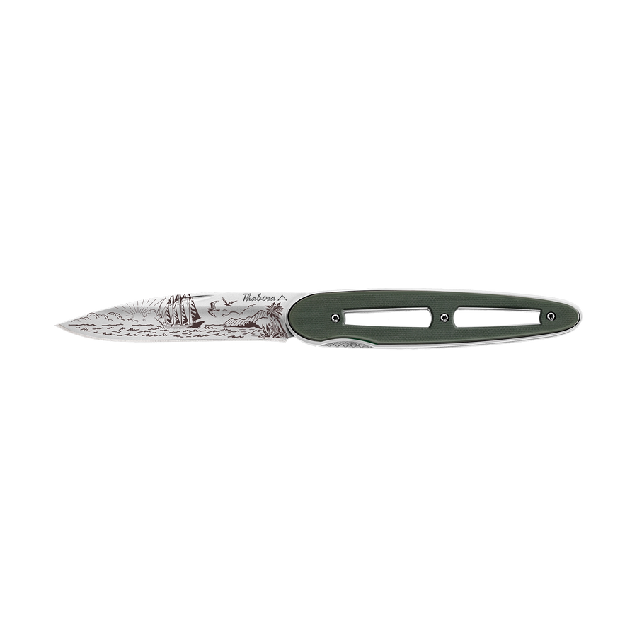 Couteau acier finition brillante plaquette ajourée résine g10 kaki motif «voilier»