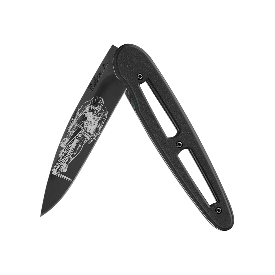 Couteau acier finition titane noir plaquette ajourée résine g10 noir motif «cycliste»