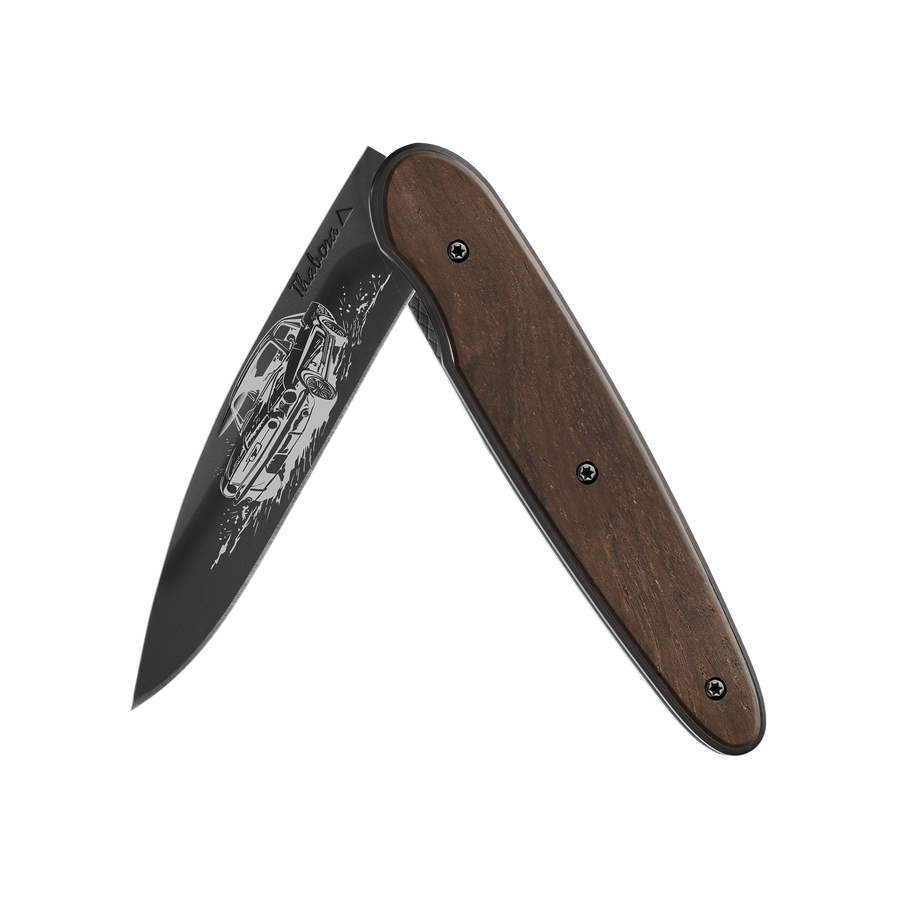 Couteau acier finition titane noir plaquette pleine bois foncé motif «voiture américaine»