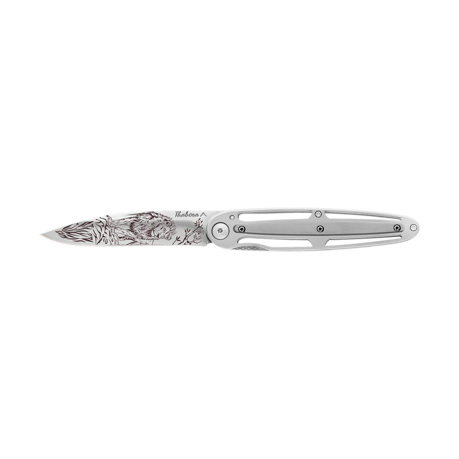 Couteau acier finition brillante plaquette centrale acier brossé motif «lion»