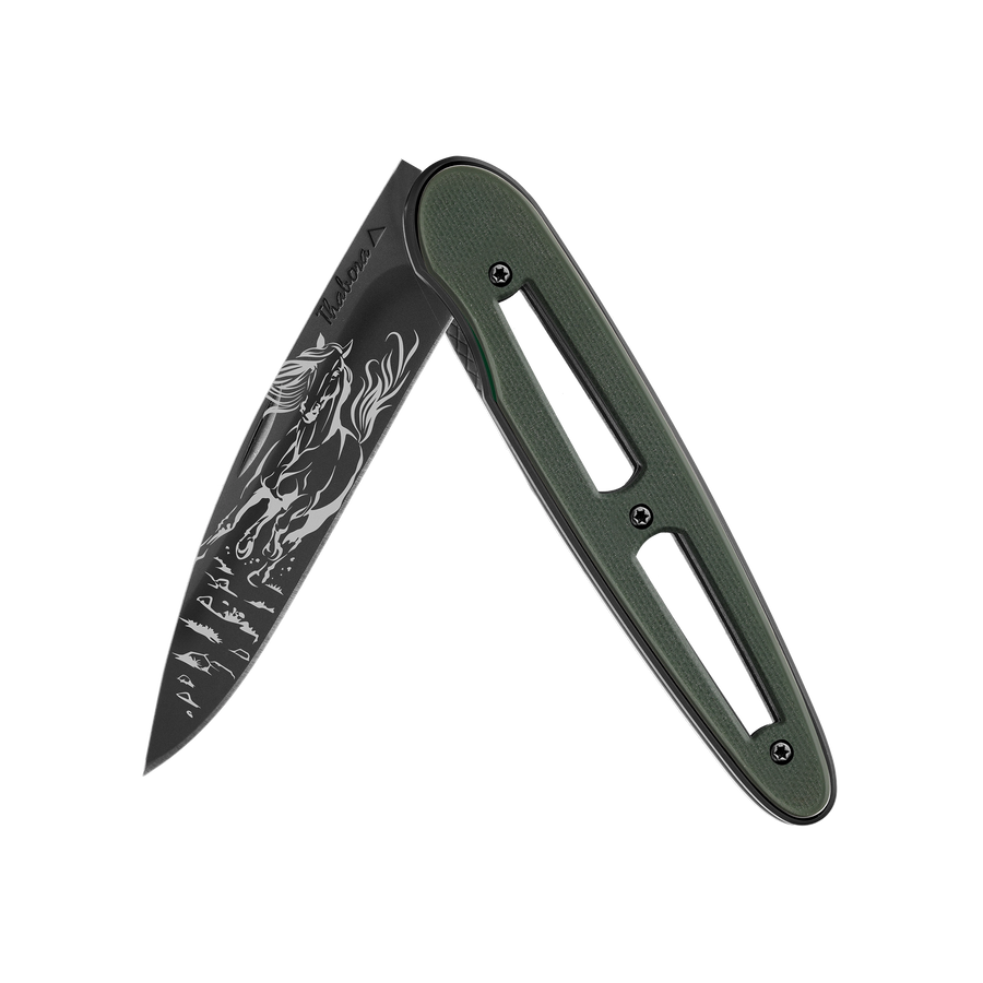Couteau acier finition titane noir plaquette ajourée résine g10 kaki motif «cheval»
