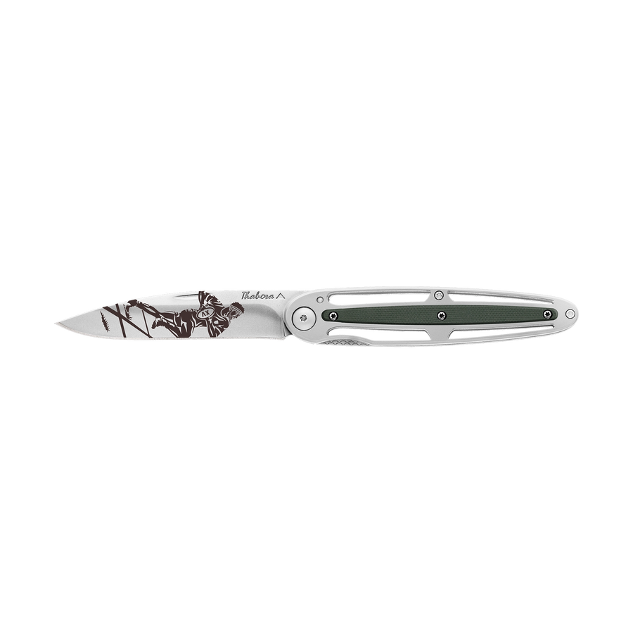 Couteau acier finition brillante plaquette centrale résine g10 kaki motif «rugbyman»