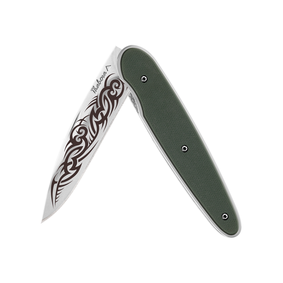 Couteau acier finition brillante plaquette pleine résine g10 kaki motif «tribal gothique»