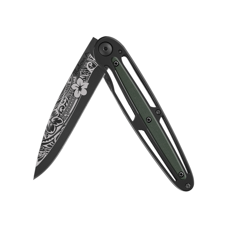 Couteau acier finition titane noir plaquette centrale résine g10 kaki motif «polynésien»