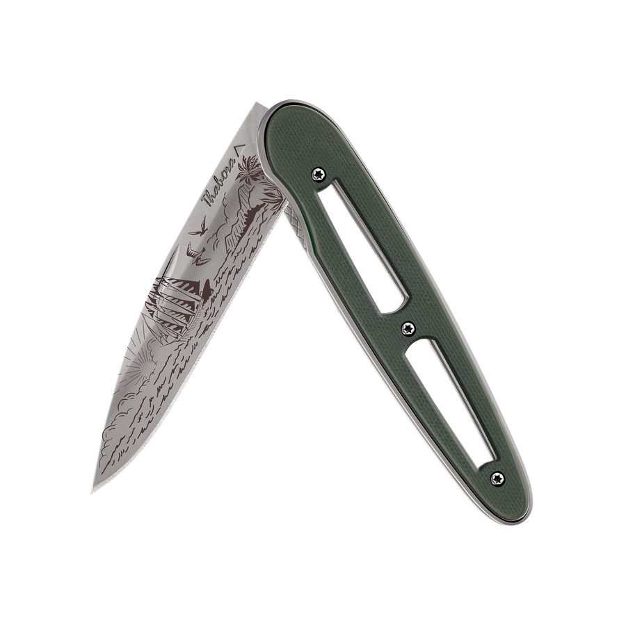 Couteau acier finition titane gris plaquette ajourée résine g10 kaki motif «voilier»