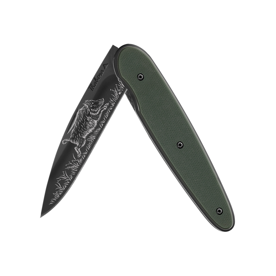 Couteau acier finition titane noir plaquette pleine résine g10 kaki motif «sanglier»