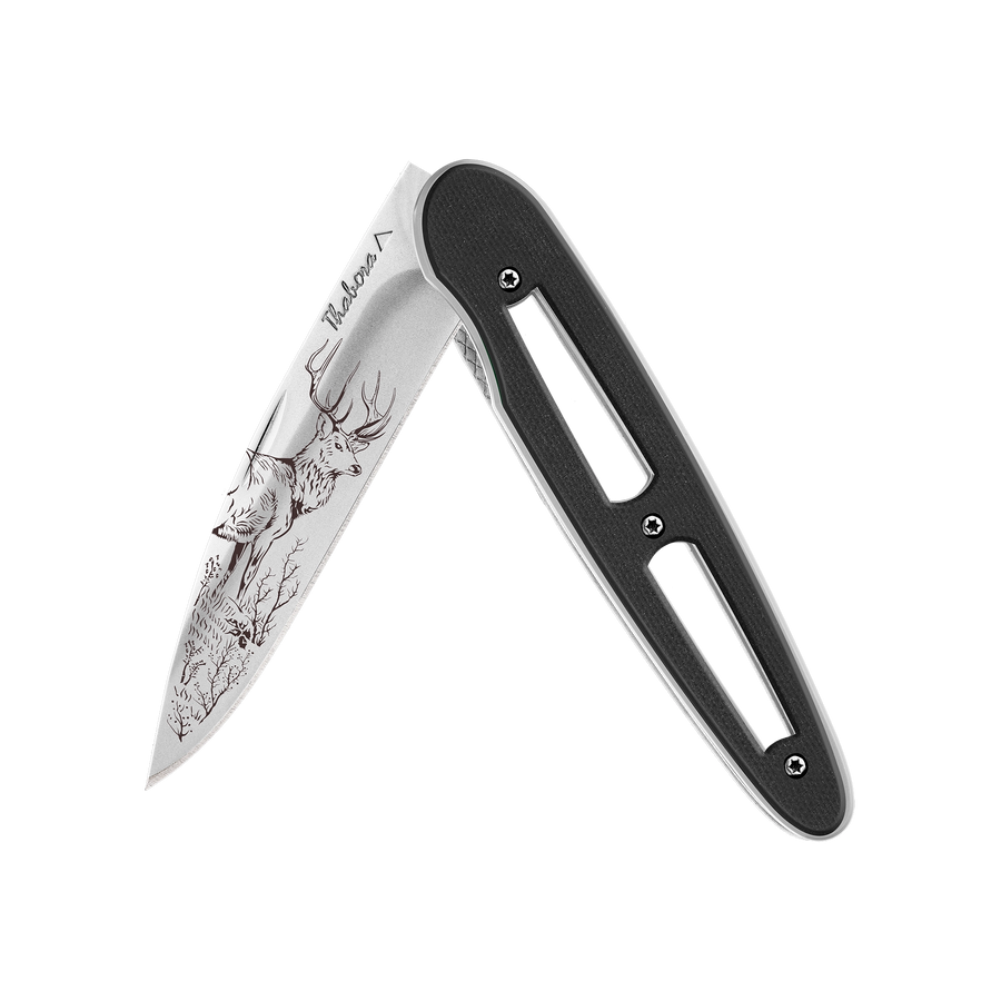 Couteau acier finition brillante plaquette ajourée résine g10 noir motif «cerf»