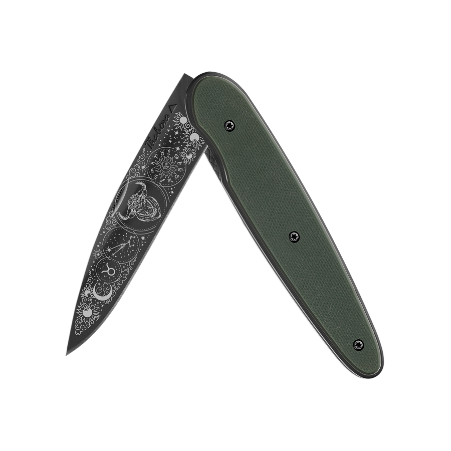 Couteau acier finition titane noir plaquette pleine résine g10 kaki motif «zodiaque taureau»