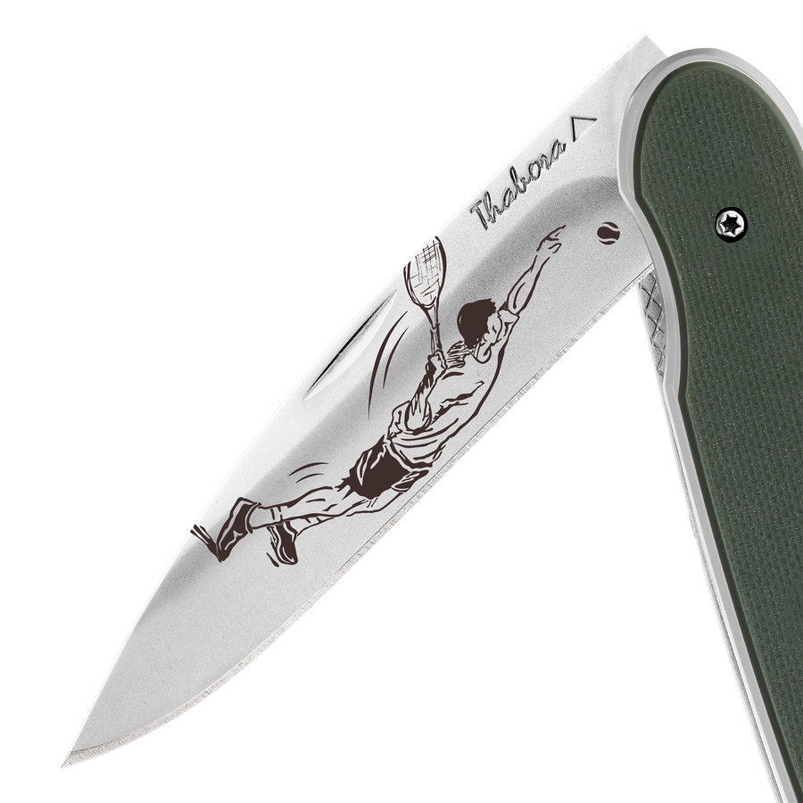 Couteau acier finition brillante plaquette pleine résine g10 kaki motif «tennisman»