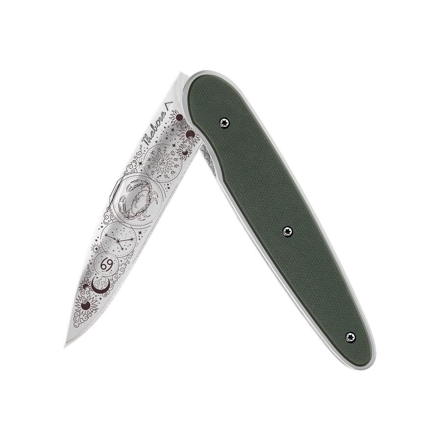 Couteau acier finition brillante plaquette pleine résine g10 kaki motif «zodiaque cancer»