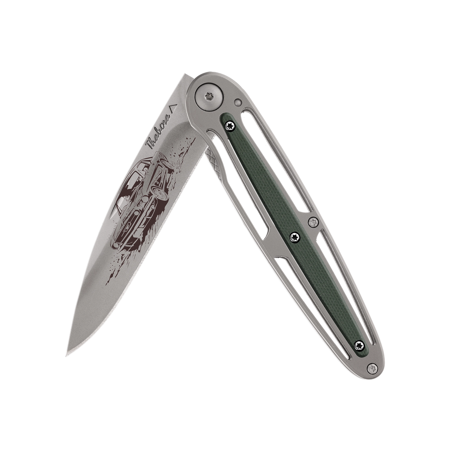 Couteau acier finition titane gris plaquette centrale résine g10 kaki motif «voiture américaine»