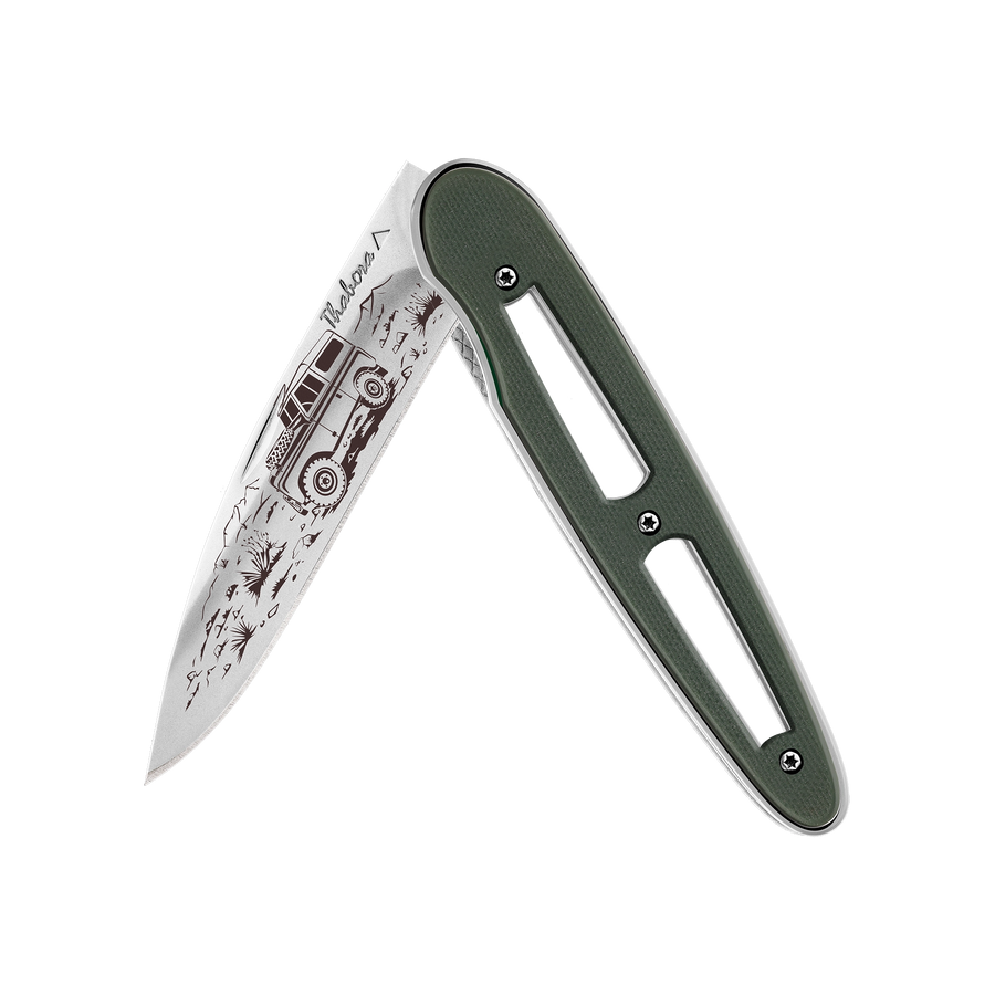 Couteau acier finition brillante plaquette ajourée résine g10 kaki motif «4x4»