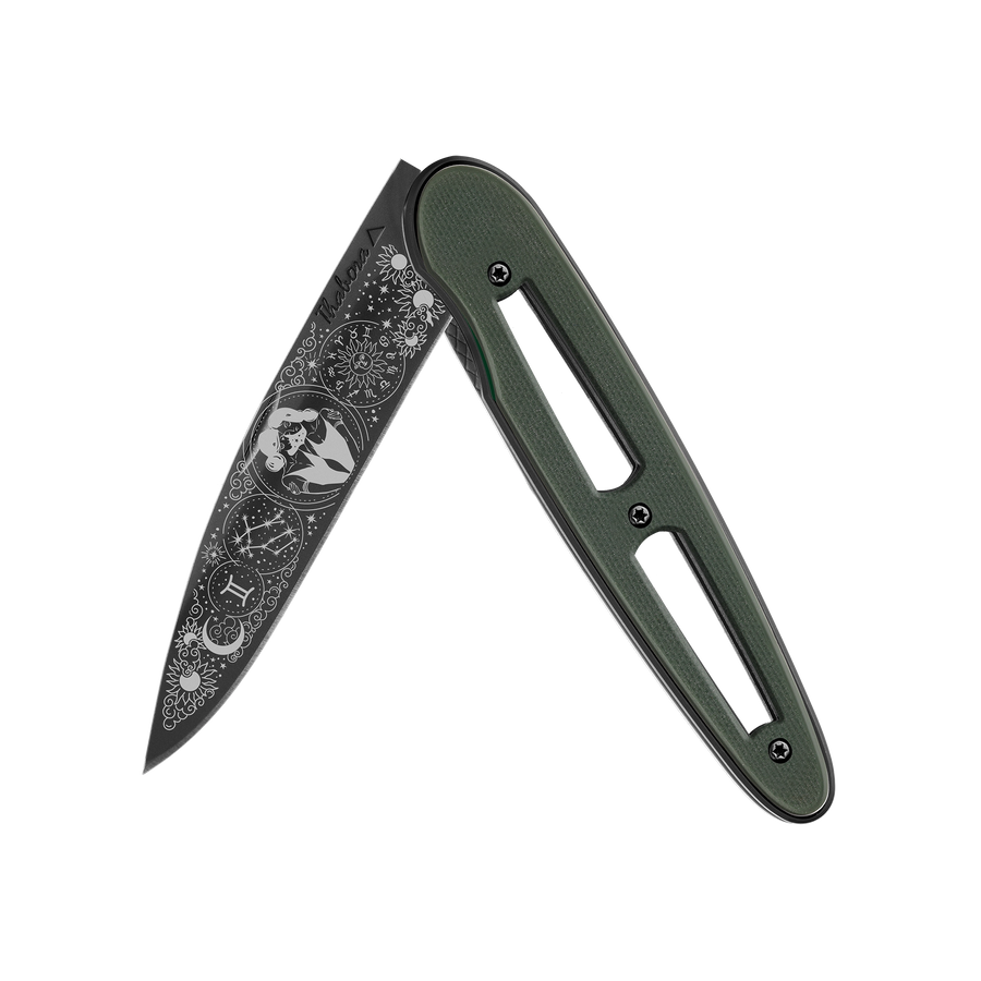 Couteau acier finition titane noir plaquette ajourée résine g10 kaki motif «zodiaque gémeaux»
