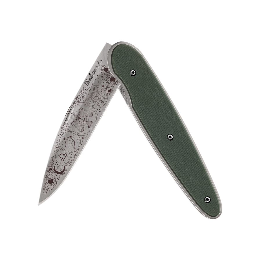Couteau acier finition titane gris plaquette pleine résine g10 kaki motif «zodiaque balance»