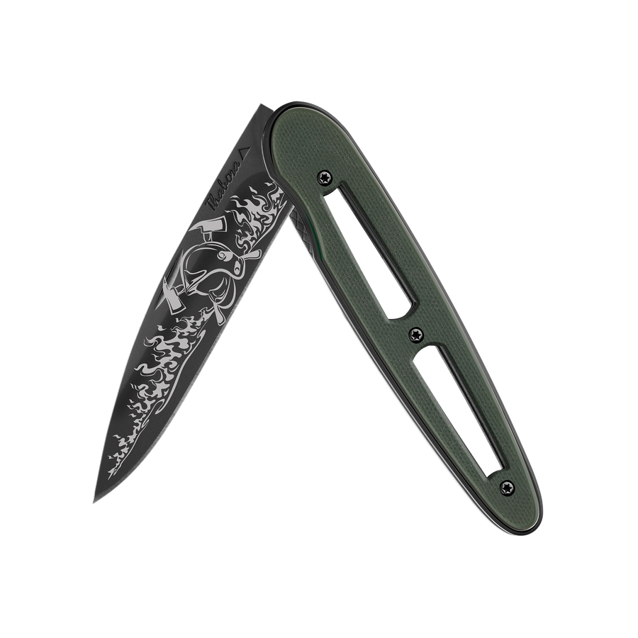 Couteau acier finition titane noir plaquette ajourée résine g10 kaki motif «pompier»