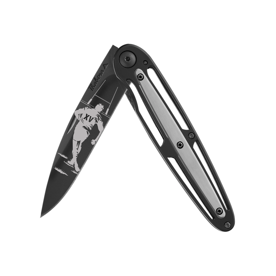 Couteau acier finition titane noir plaquette centrale acier brossé motif «rugby»